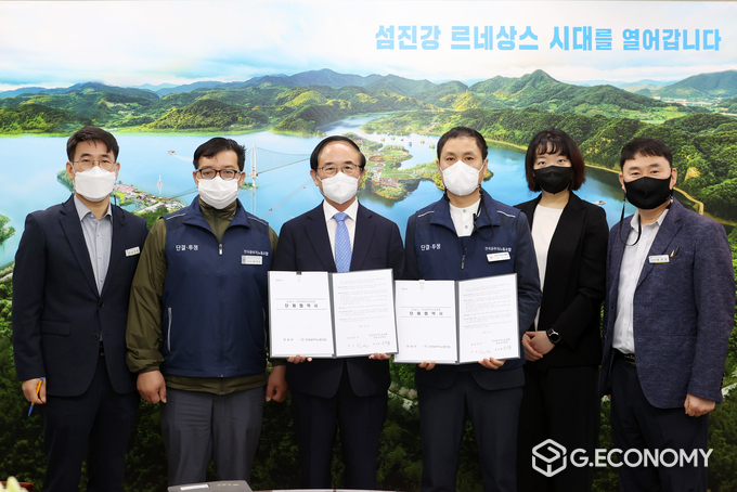 임실군과 공무직노동조합, 2021년도 단체협약식 (사진=임실군청)