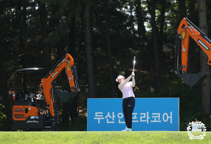 임희정 2021두산매치플레이 챔피언십 1R 3번홀 티샷 (사진 : KLPGA)