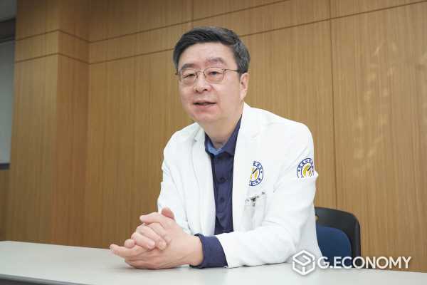 사진: 연세사랑병원 고용곤 병원장
