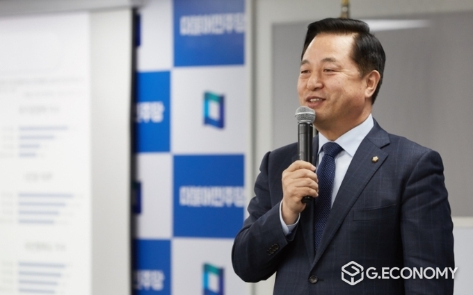 김두관, 코로나 19에 "민생 및 소상공인 지원책" 한걸음 더...