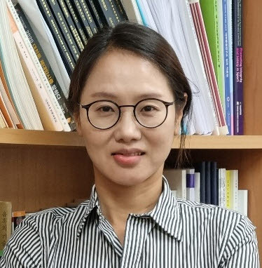 성균관대학교 스포츠과학대학 스포츠경영 연구팀은 스크린골프 및 골프존의 국가 경제 기여 효과를 주제로 ‘스크린골프 산업의 경제적 파급 효과와 사회적 무형 효과 분석’ 연구 결과를 발표했다. 사진은 성균관대학교 스포츠과학대학 스포츠경영 연구팀 김태희 교수(스포츠경영 전공).