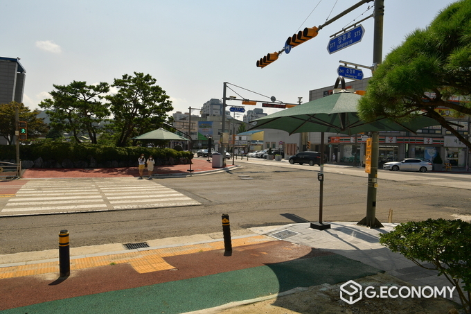 폭염 예방대책 횡단보도 그늘막(사진=순창군청)