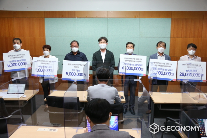 사진=황의탁 도의원 의정비 1억2천만원 복지시설 기부