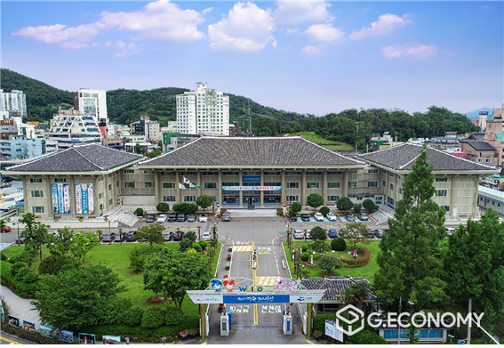 사진=여수시(시장 권오봉)는 ‘2021년 희망일자리사업’ 참여희망자 92명을 17일부터 23일까지 모집한다고 밝혔다.