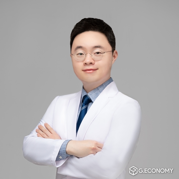 한방치료카 가좌역점 스마트한의원 민경동 원장