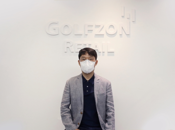  골프존유통이 친환경 포장재 사용을 골프존마켓 전 지점으로 확대하며 ESG 경영 실천에 박차를 가하고 있다.