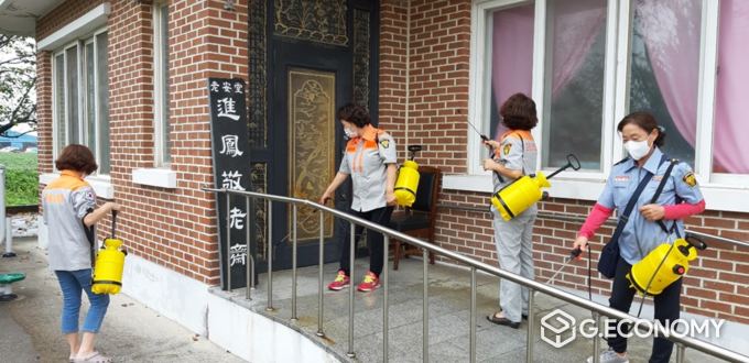 평소 소화기 나눔 행사, 소방 안전교육 실시 등 관내 소방 안전을 위해 힘써와