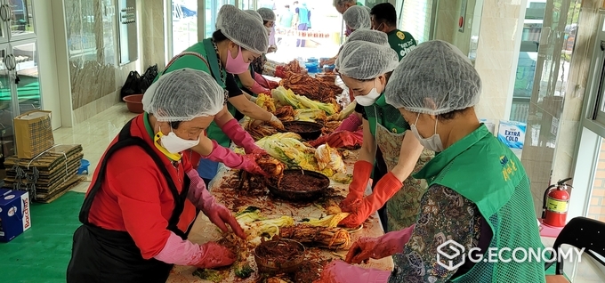 임실군 새마을지회, 추석맞이 사랑의 김치 나눔 행사(사진=임실군청)