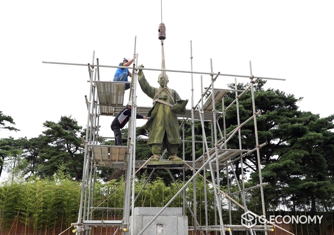 친일 작가 논란 전봉준 장군 동상 철거 ‘역사 속으로’(사진=정읍시청)