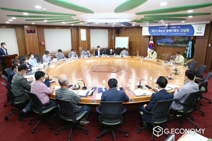 사진=화순군 정책기획단 위원을 위촉 및 간담회