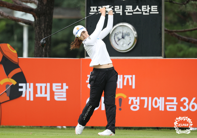 이가영 OK저축은행 박세리 INVITATIONAL 1R 10번홀 티 샷 (사진 : KLPGA)