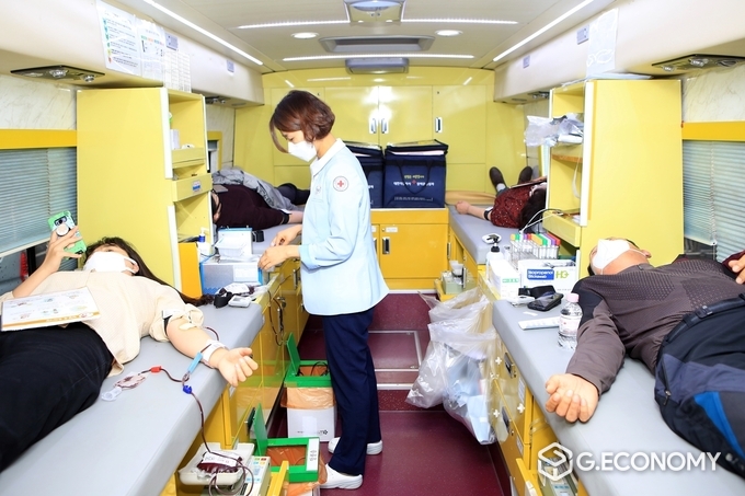 정읍시청 직원들, 혈액 수급난 극복 ‘사랑의 헌혈’ 동참(사진=정읍시청)