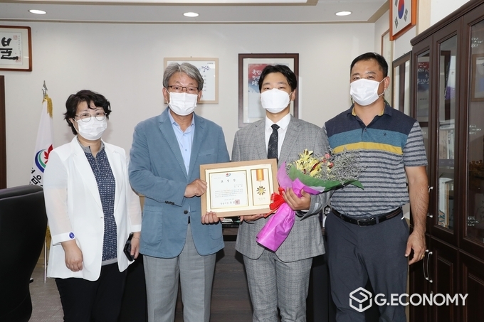 정읍시, 지역 안전 문화 유공자 표창장 시상(사진=정읍시청)