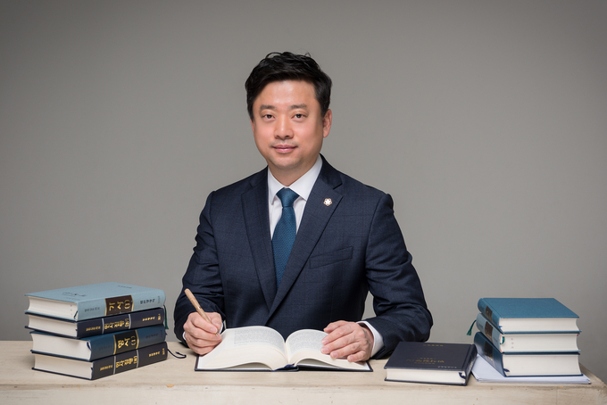 윤한철 변호사