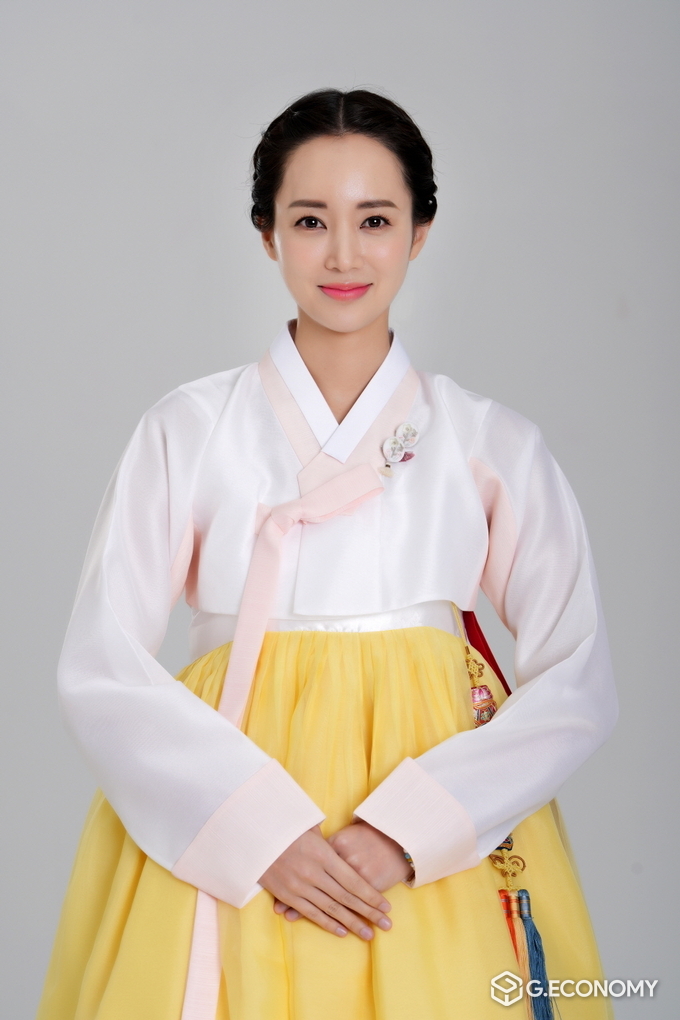 단아한 미모의 배우 김하린, 한국민속촌 제공