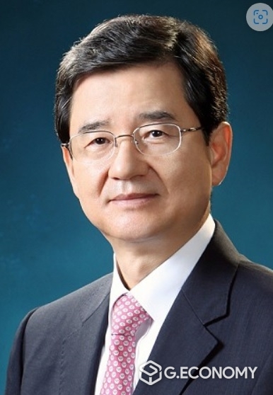 호반그룹 김선규 회장(사진=호반그룹, 오늘경제)
