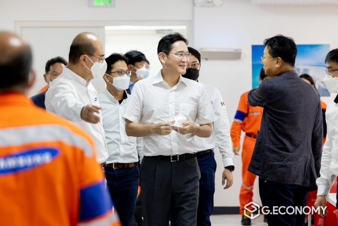 8일(현지 시각) 하만 멕시코공장을 방문한 이재용 부회장(사진=삼성)