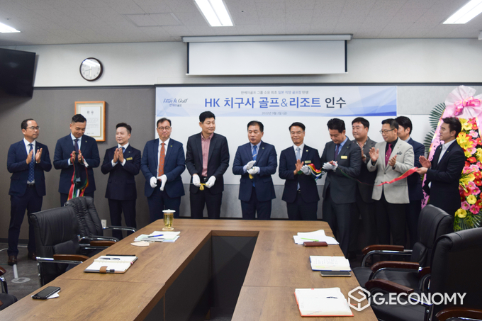 해외 골프 회원권 No.1 ㈜한케이골프(회장 전대만) 지난 9월2일 본사 대회의실에서 ‘HK 치구사 골프&리조트’인수식을 가졌다.