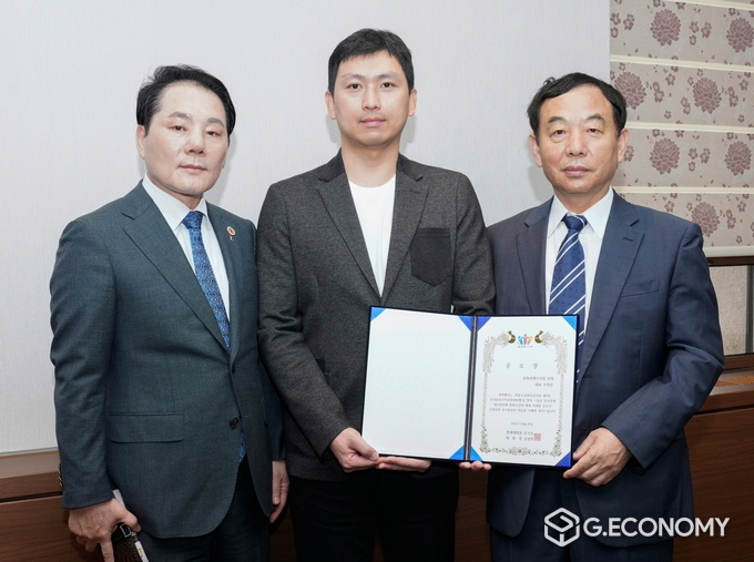 ㈔한국e스포츠진흥협회 문기주 총회장, 달작 조영상 대표, 중국동포연합중앙회 김성학 회장