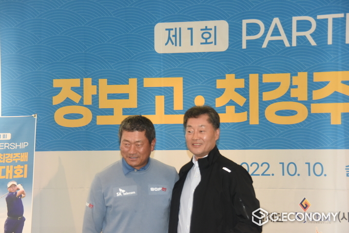'살아있는 장보고를 봤다' 김장열 회장(오른쪽)