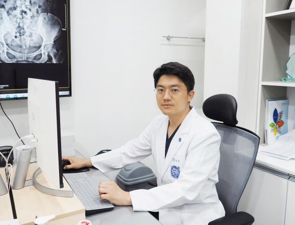 부산 서울리더스정형외과 김우 원장