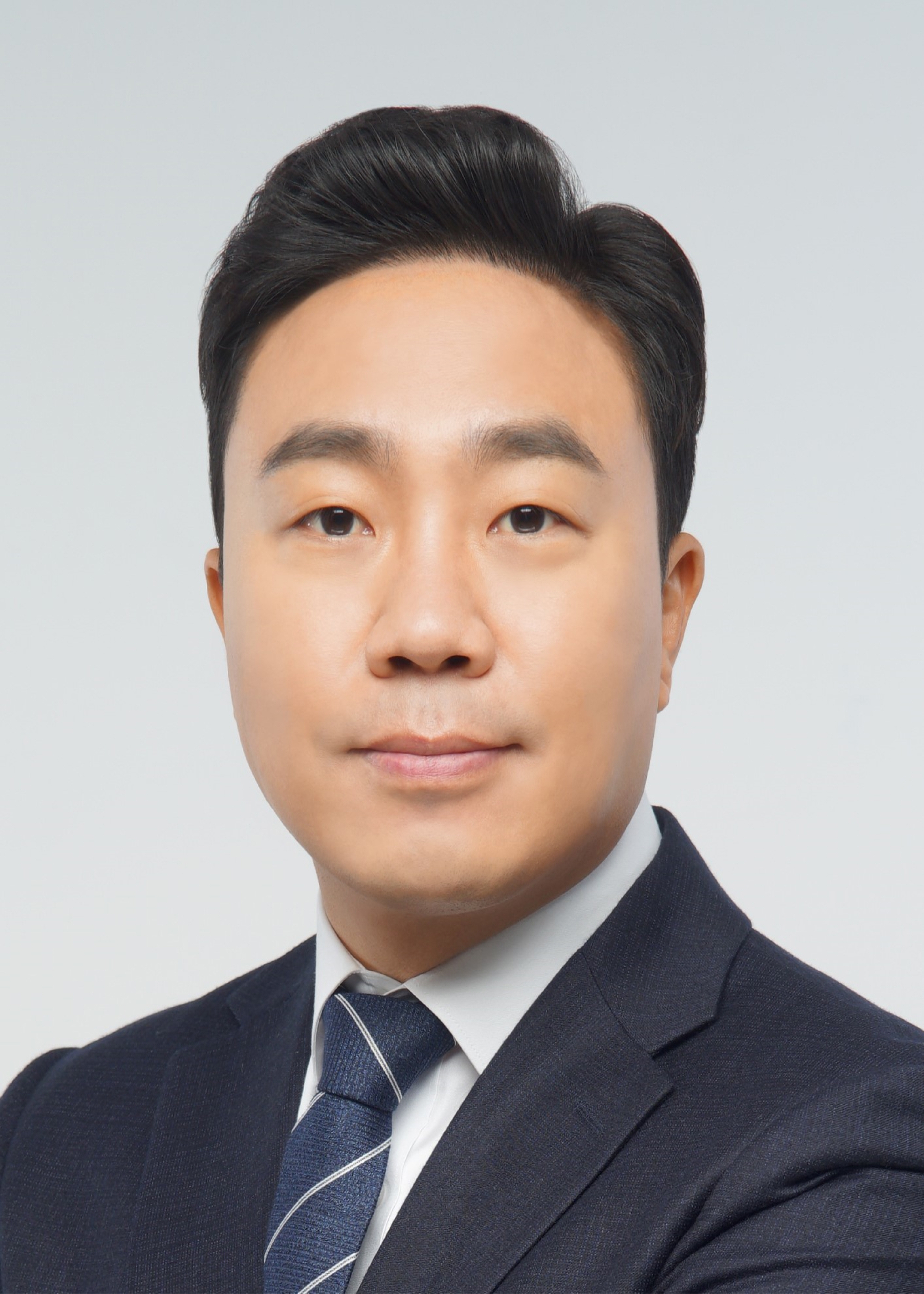 김포시 예산절감 및 예산낭비 사례 등 공개에 관한 조례안을 발의한 배강민 의회운영위원장