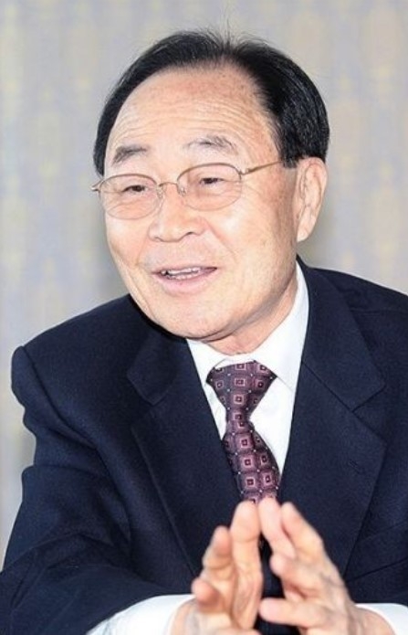 박현규 회장은 군산CC의 설립자로 골프 대중화에 대한 철학과 신념이 굳건한 인물이다. 그는 골프장을 만들 때, "그린피와 밥값은 저렴해야 하고, 남녀노소 누구나 건강을 위해 골프를 즐길 수 있어야 하며, 코스에 인조매트는 없어야 한다"고 했다.