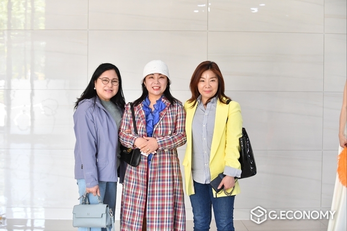 정숙사랑회원 박미선,전서구의원 공정숙,한국협회뉴스본부장 정효숙.