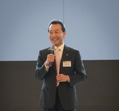 서울문화예술원 최호현 원장 겸 aSSIST University(서울과학종합대학원) 책임교수가 AMP 과정을 설명하고 있다. ©NEWSiES