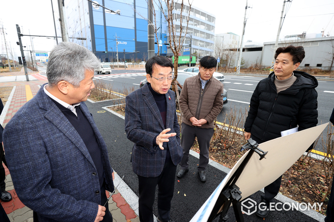 허식 인천시의회 의장,청라~북항 간(대1-17호선) 연결도로 현장방문