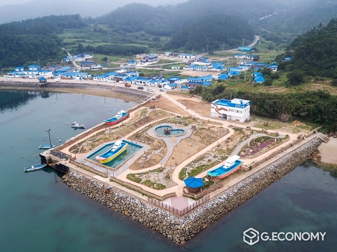 새공예박물관과 새조각공원 전경 / 신안군 제공