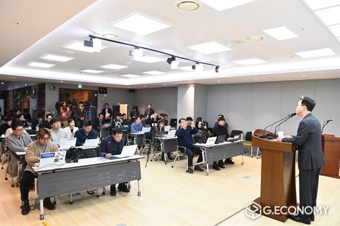 김태흠 충남도지사 기자회견