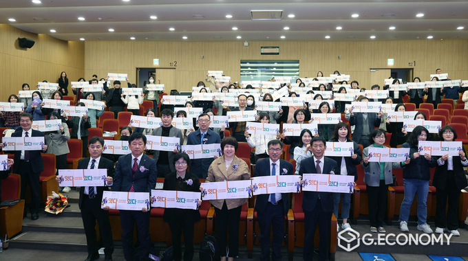 윙크 페스티벌, ‘여성 경력을 잇다’를 주제로 경력 단절 예방 퍼포먼스(충남도:제공)