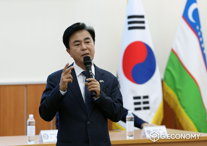 김태흠 지사, 우즈벡 페르가나 한국국제대학교 방문(충남도: 제공)