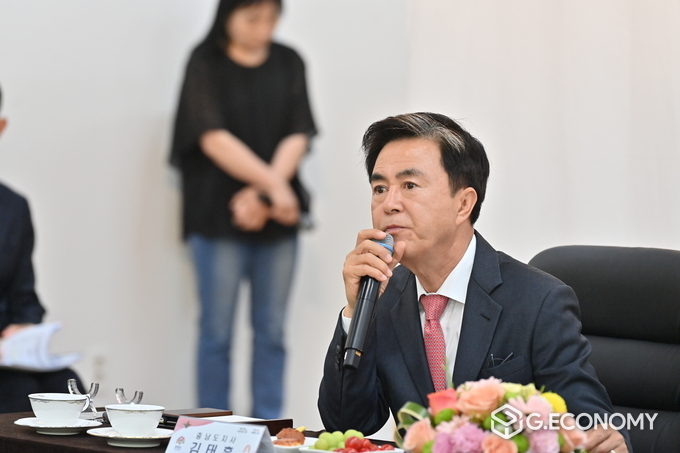 김태흠 지사, 민선8기 3년차 시군 방문 세 번째 일정으로 공주시를 방문, 언론인 간담회(충남도: 제공)
