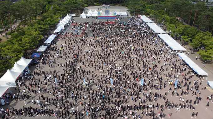 여의도공원 문화의 광장에서 개최된 2024 지구런 피스레이서 (사진=지구런)