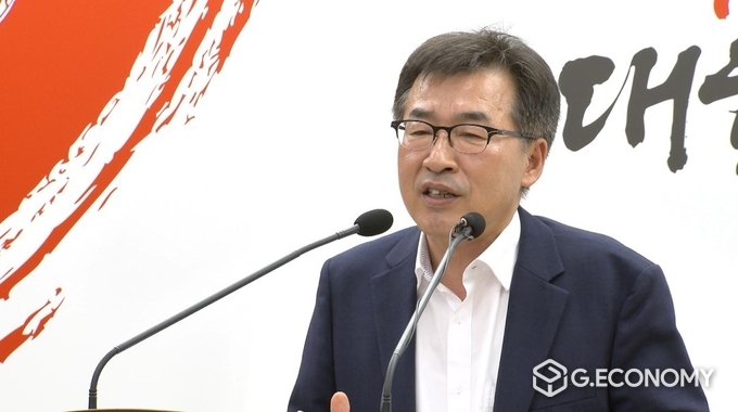전형식 정무부지사, 31일 도청 프레스센터에서 기자회견