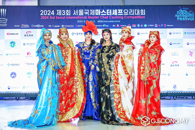 최임숙 ,이하진,,박영애대표 김미경,김혜림,유계선