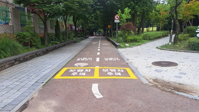 부흥초등학교 인근 자전거 도로 노면표시 정비 후 모습 (사진=부천시청)