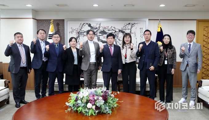 충남도의회 사령장 수여식 (5급 이상) 