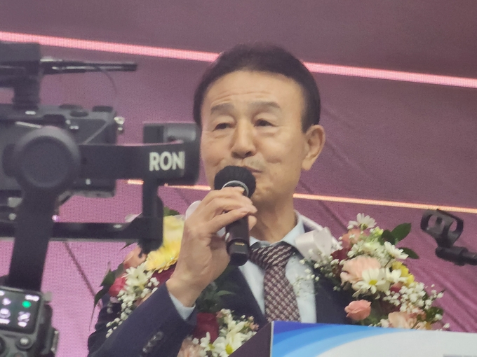 국내 최대 파크골프 단체인 (사)대한파크골프협회 제4대 회장으로 홍석주 후보가 당선됐다.. 이창호 기자