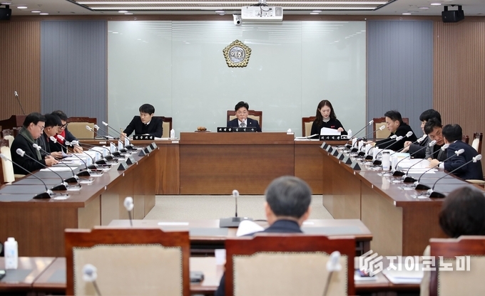 충청남도 공주의료원 원장 후보자 인사청문특별위원회’(이하 특별위원회)는 10일 제1차 회의를 개최