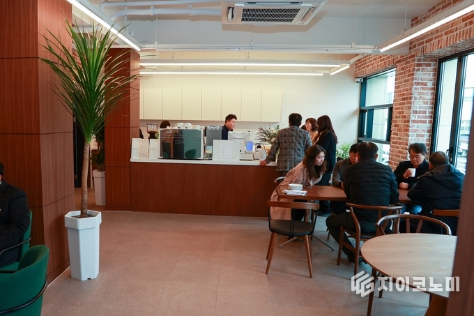카페 도포로 내부. 영암군 제공
