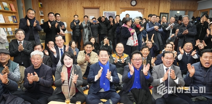 김영록 전라남도지사, 한강 작가 노벨문학상 시상식에 박수 보내며 지역 문학 진흥 다짐