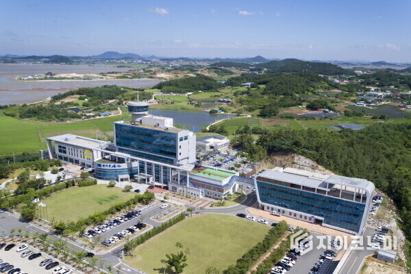 신안군청 전경