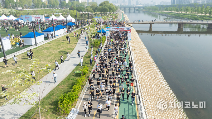 지난 제13회 양천마라톤 대회 현장 전경. 양천구청 제공.