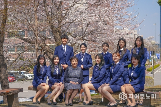8일 오전 11시, 한세대학교(총장 백인자) 본관 예루살렘홀에서 제2기 홍보대사 ‘한세나래’ 임명장 전달식을 진행했다./사진=한세대