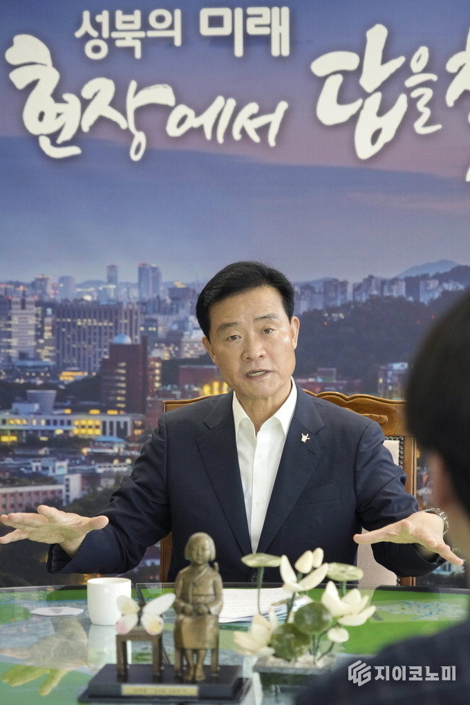 이승로 성북구청장 인터뷰 모습. 성북구청 제공.