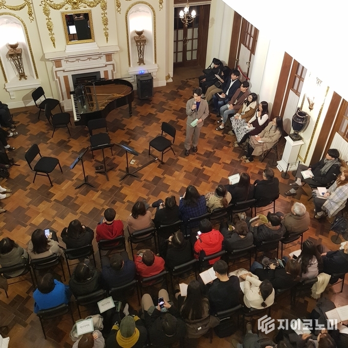 6월 1일, 롯데백화점이 롯데문화센터 여름 학기 개강을 맞아 ‘멘탈 웰니스’를 테마로 다채로운 강좌를 선보인다./사진=롯데쇼핑