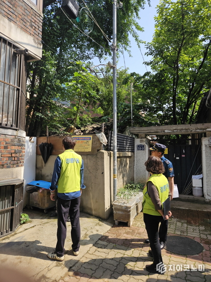 관경 합동 순찰 모습. 성북구 제공.